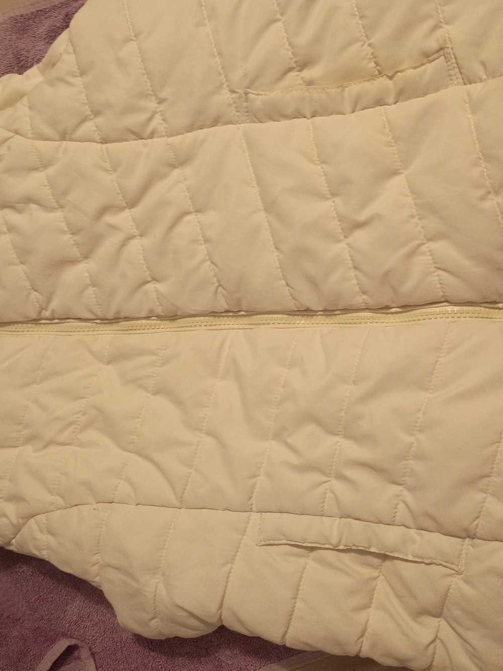 Aeropostale Cream Quilted Vest with Coral Trim